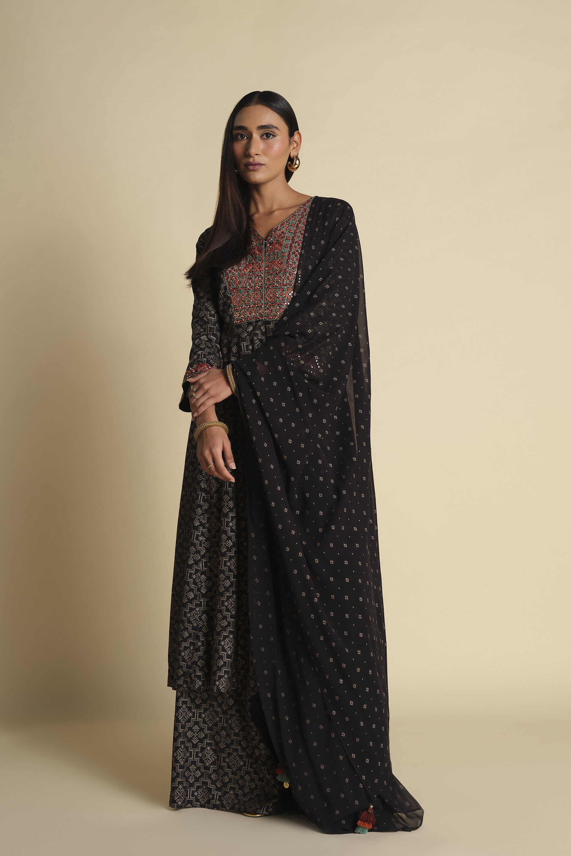 Rivaayat Kurta Set, Black, image 2